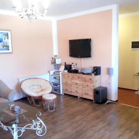 2 Bedrooms At 3 Km Away From The Rovinjsko Selo