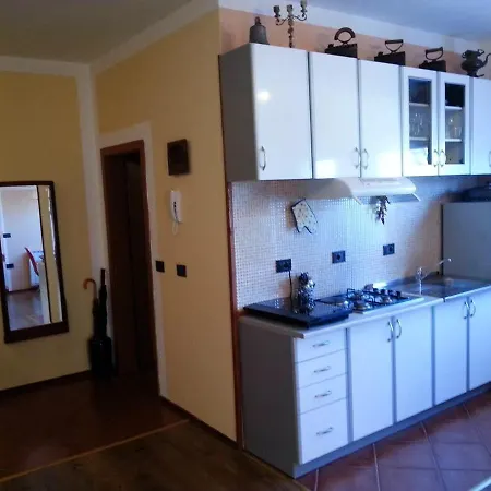 2 Bedrooms At 3 Km Away From The Rovinjsko Selo
